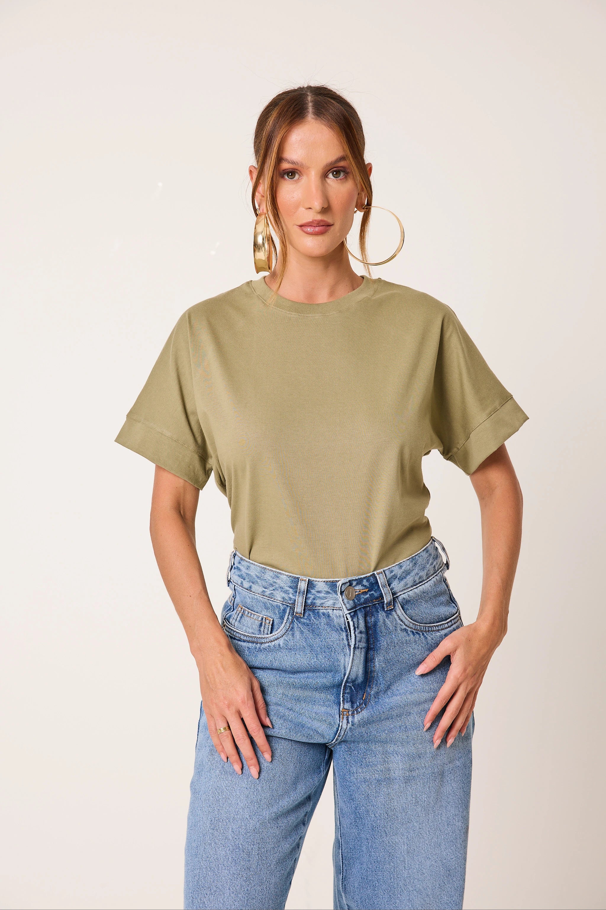 Kit 3 T-Shirts Essenciais em Algodão