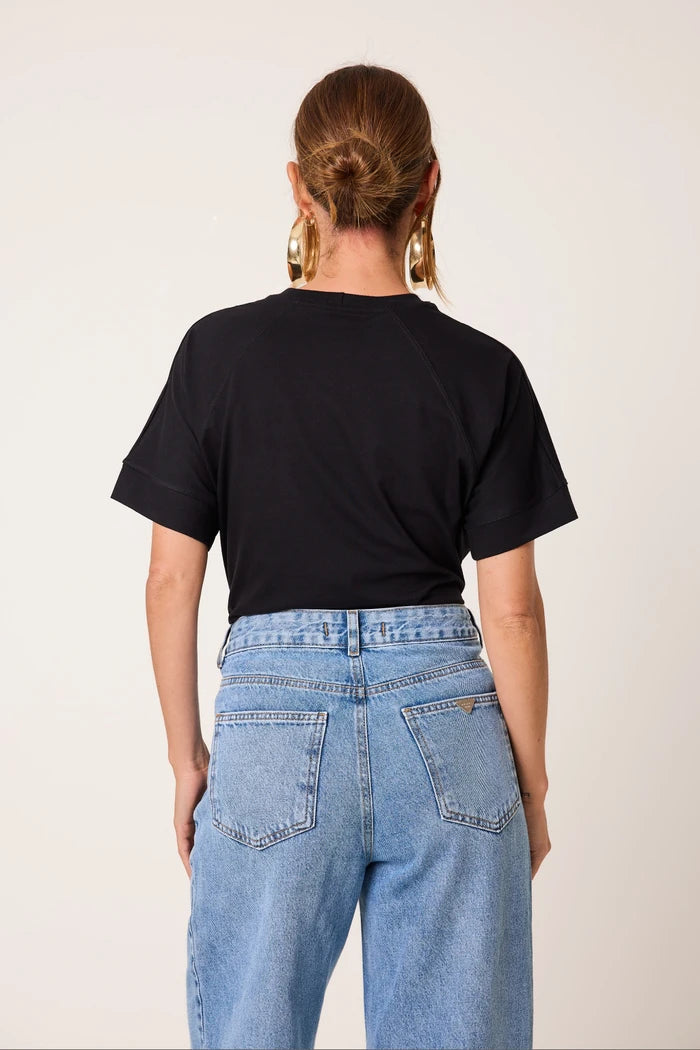 Kit 3 T-Shirts Essenciais em Algodão